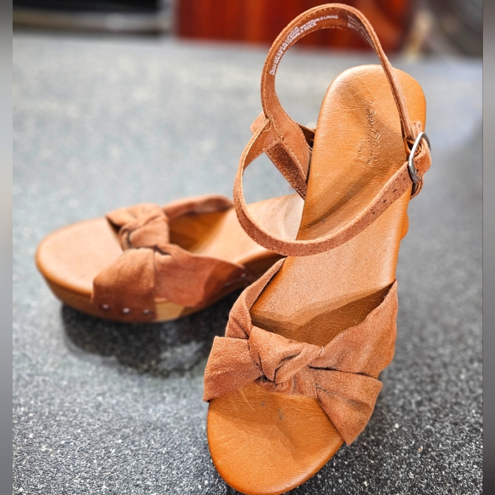 Bowtie Sandle Heels